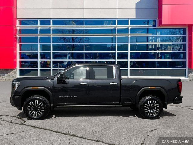 2024 GMC Sierra 2500HD Denali Ultimate | Loaded | Low Km's in Cars & Trucks in Guelph - Image 2