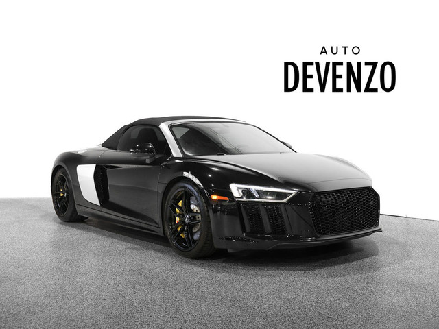 2017 Audi R8 Spyder V10 Quattro 540HP in Cars & Trucks in Laval / North Shore - Image 2