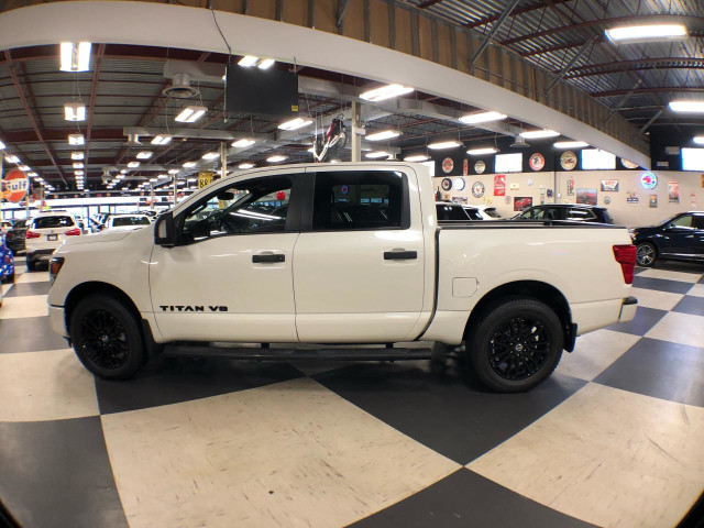 2018 Nissan Titan SV MIDNIGHT EDITION V8 AWD NAVI CAMERA P/SEAT in Cars & Trucks in City of Toronto - Image 4