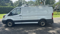 2016 FORD TRANSIT T-150 130" CARGO VAN 3.7L V6 353 000 KM AUTOMATIQUE BLANC INT NOIR EN TISSUE TOUTE... (image 1)