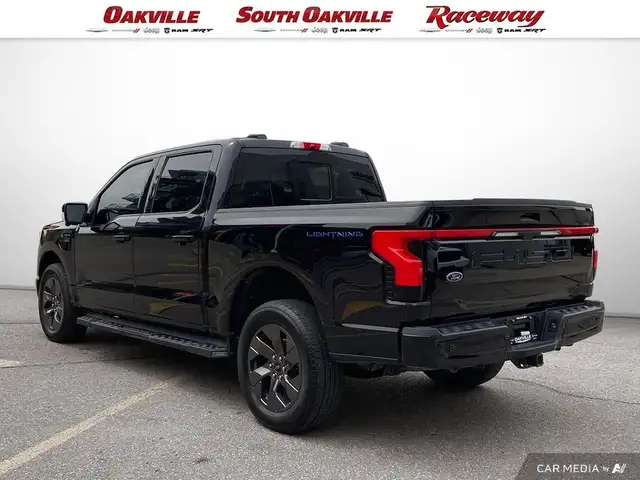 2023 Ford F-150 Lightning LARIAT CREW | CLEAN CARFAX | ELECTRIC  in Cars & Trucks in Oakville / Halton Region - Image 5
