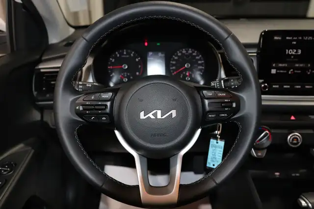 2023 Kia Rio LX+ LOW KM / ONLY 12K / HEATED SEATS / BACKUP CAM dans Autos et camions dans Ville d’Edmonton - Image 19