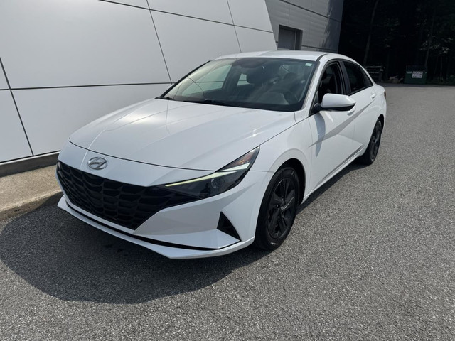 Hyundai Elantra Preferred 2021 Caméra de recul écran tactile siè in Cars & Trucks in Trois-Rivières