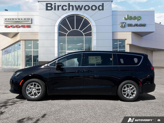 2025 Chrysler Grand Caravan SXT in Cars & Trucks in Winnipeg - Image 3