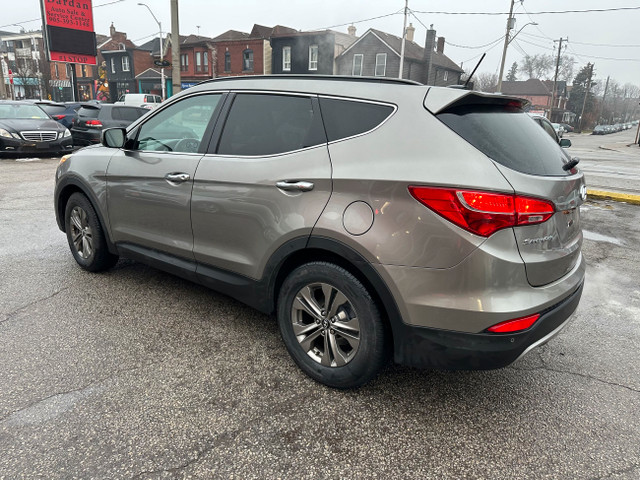 2013 Hyundai Santa Fe Premium in Cars & Trucks in Hamilton - Image 4