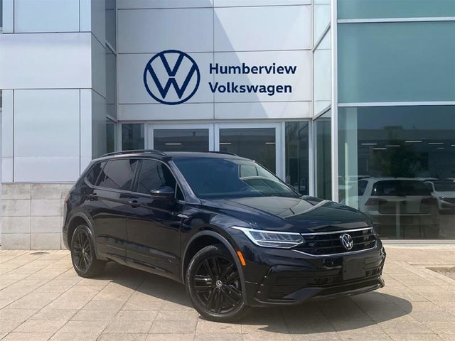 2022 Volkswagen Tiguan Comfortline R-Line Black Edition in Cars & Trucks in Mississauga / Peel Region