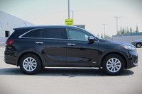 *Price excludes GST and cost/charges associated with financing. Ebony Black - 2019 Kia Sorento LX AW... (image 5)
