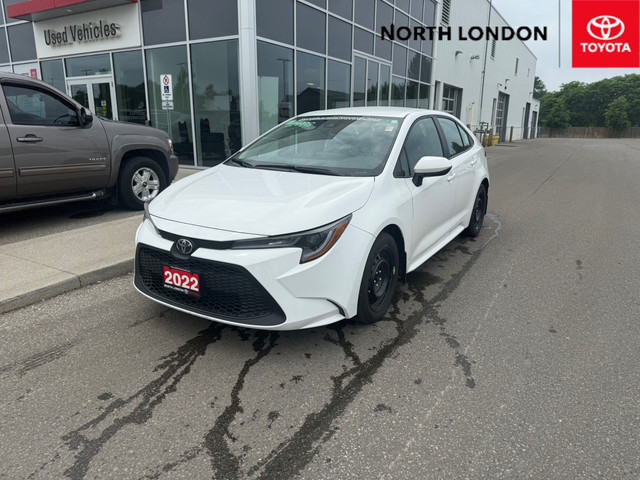 2022 Toyota Corolla LE CLEAN CARFAX - ONE OWNER - APPLE CARP... in Cars & Trucks in London