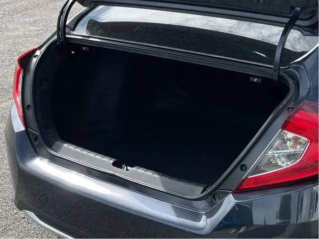 2019 Honda Civic Sedan EX in Cars & Trucks in Calgary - Image 6