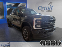 Le Ford F-250 Lariat 2024 impressionne par ses capacités de charge exceptionnelles, son design audac... (image 2)