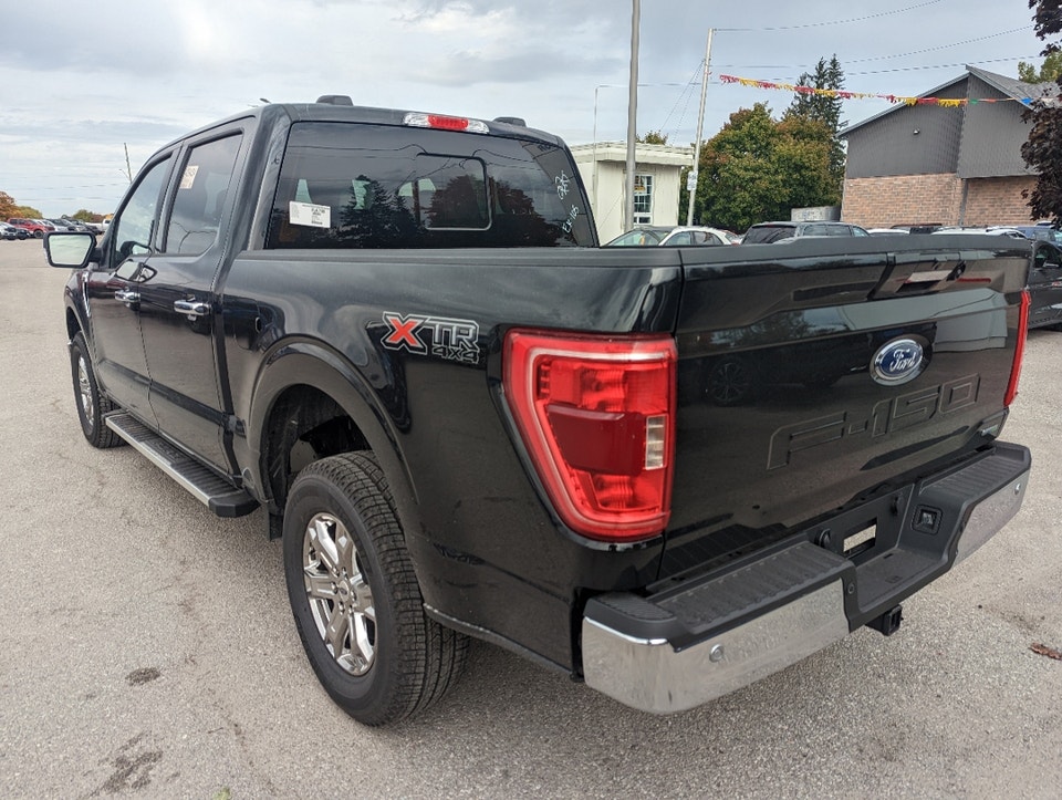  2022 Ford F-150 XLT *302A XTR, 2.7L Eco-Boost*