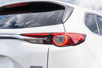 AWD - Premium LEATHER Interior - Power SUNROOF - Digital Infotainment - PREMIUM Audio - APPLE Carpla... (image 7)