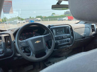 IN TRANSIT !! 4x4 Work Truck 4dr Crew Cab 5.8 ft. SB EcoTec3 5.3L V8 355hp 383ft. lbs. BED CAP!! BAC... (image 5)
