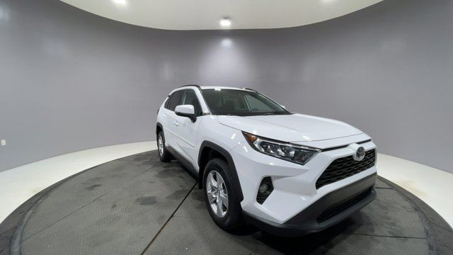 2021 Toyota RAV4 XLE - CLEAN CARFAX in Cars & Trucks in Strathcona County - Image 2