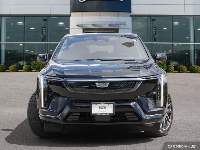 2025 Cadillac OPTIQ Sport in Cars & Trucks in London - Image 2