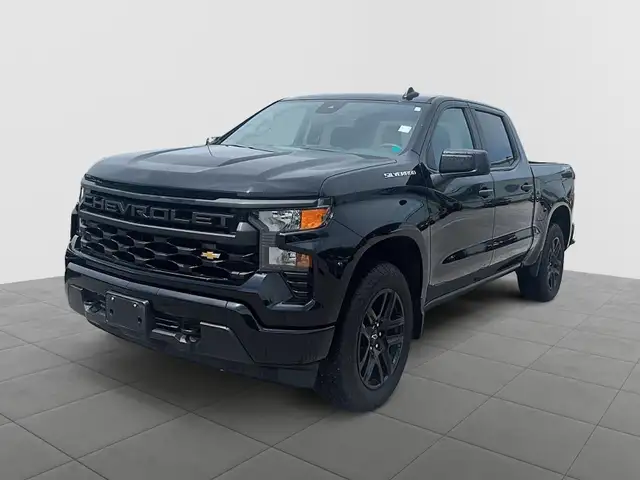 2022 Chevrolet Silverado 1500 Custom Custom 4x4 Crew Cab | La... in Cars & Trucks in Saint John - Image 2