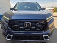 The 2026 Honda CR-V Hybrid Touring is the ultimate blend of modern efficiency and premium comfort. I... (image 1)