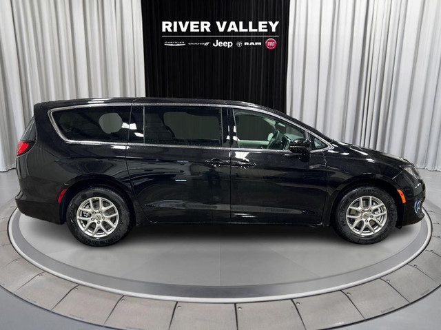 2024 Chrysler Grand Caravan in Cars & Trucks in Strathcona County