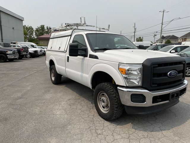 2012 Ford Super Duty F-250 SRW XL/gas 4x4 in Cars & Trucks in Laval / North Shore - Image 2