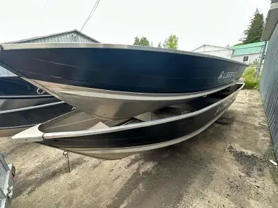 LEGEND 16 WIDEBODY LS (LONG SHAFT)N 2023 Lapointe Sports Joliette concessionnaire Bombardier Produit...