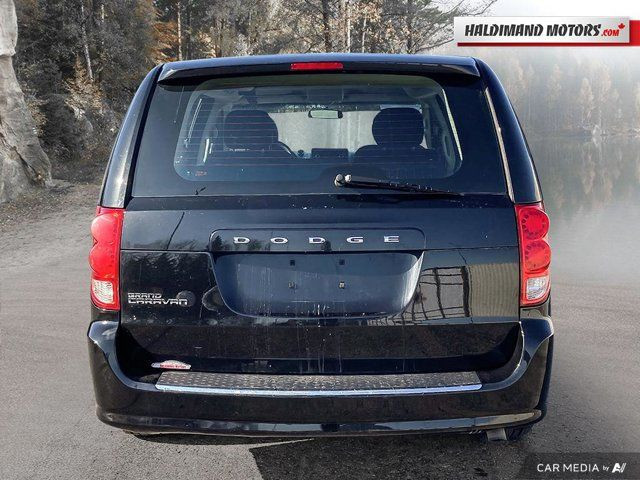 2017 Dodge Grand Caravan Canada Value Package in Cars & Trucks in Hamilton - Image 4