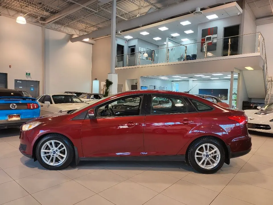 2017 Ford Focus SE **AUTOMATIC-ONLY 70,000KM-NEW BRAKES-TIRES**