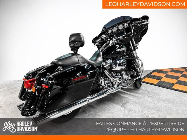 2017 Harley-Davidson FLHX Street Glide in Street, Cruisers & Choppers in Longueuil / South Shore - Image 2