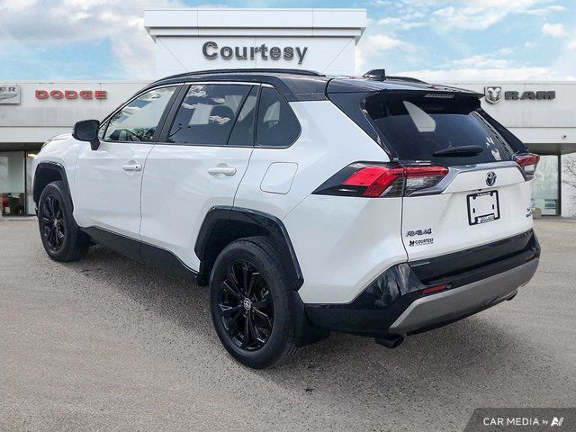 2022 Toyota RAV4 Hybrid XSE | Apple/Android CarPlay | in Cars & Trucks in Calgary - Image 4