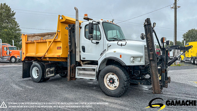 2009 FREIGHTLINER M2 106V DENEIGEUSE CAMION A NEIGE in Heavy Trucks in Moncton - Image 3