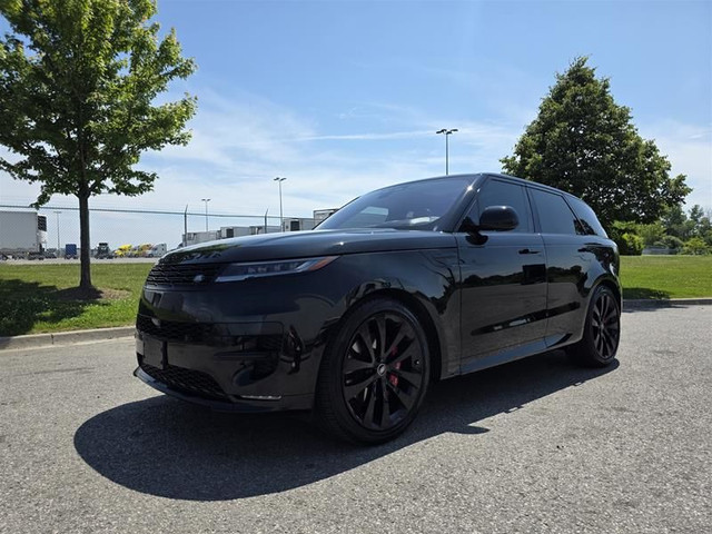 2023 Land Rover Range Rover Sport Dynamic SE 3.0L I6T MHEV (P400 in Cars & Trucks in Oshawa / Durham Region
