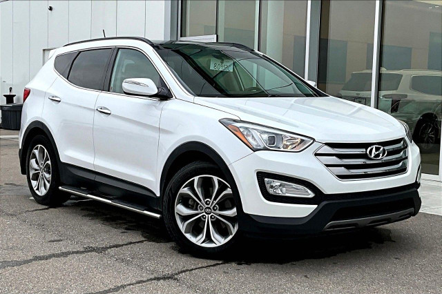2015 Hyundai Santa Fe Sport in Cars & Trucks in Calgary
