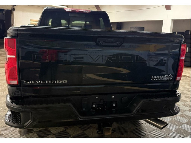 2024 Chevrolet SILVERADO 2500HD High Country, Accident Free & Ce in Cars & Trucks in North Bay - Image 4
