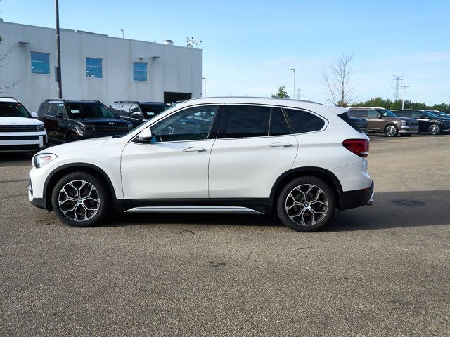 2021 BMW X1 XDrive28i | Awd | Sunroof | Heads-up Display in Cars & Trucks in Edmonton - Image 2