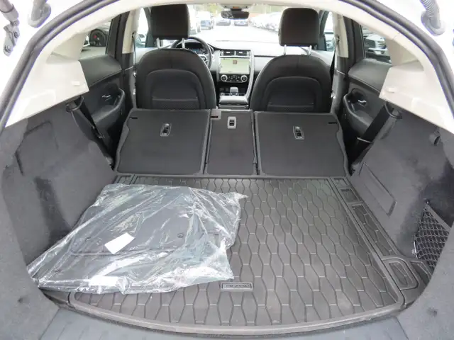 2021 Jaguar E-PACE SE P250 AWD - Navigation - 1 OWNER CAR !!! in Cars & Trucks in Oakville / Halton Region - Image 35