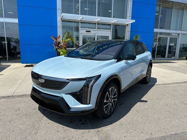 2025 Cadillac OPTIQ Sport in Cars & Trucks in Markham / York Region