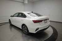 ADAPTIVE CRUISE CONTROL, LANE KEEPING ASSIST, HEATED FRONT SEATS, BLIND SPOT MONITOR, KEYLESS START,... (image 3)