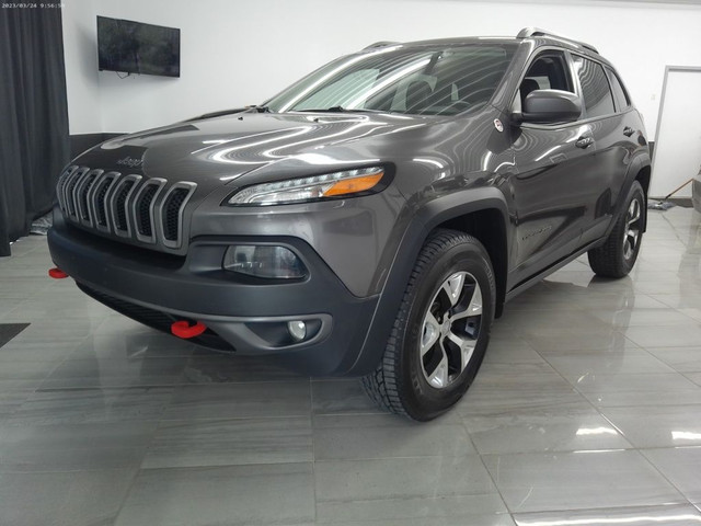 2014 Jeep Cherokee Trailhawk - Navigation - in Cars & Trucks in Laval / North Shore