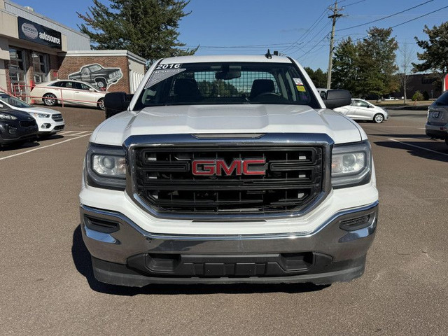 2016 GMC Sierra 1500 in Cars & Trucks in Moncton - Image 2