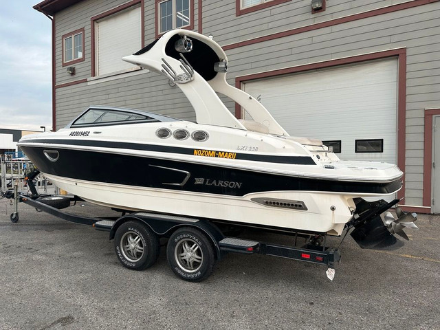  2010 Larson 238 LXI FINANCING AVAILABLE in Powerboats & Motorboats in Kelowna - Image 3
