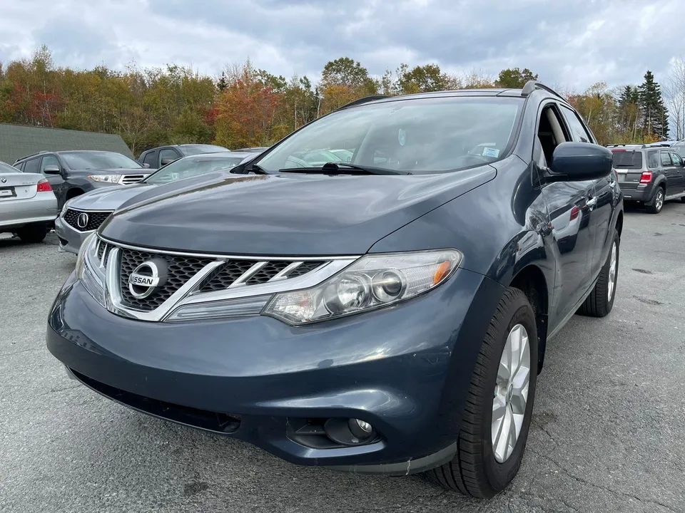 2013 Nissan Murano SV | 3.5L V6| AWD| Backup Camera | Dual Moonr