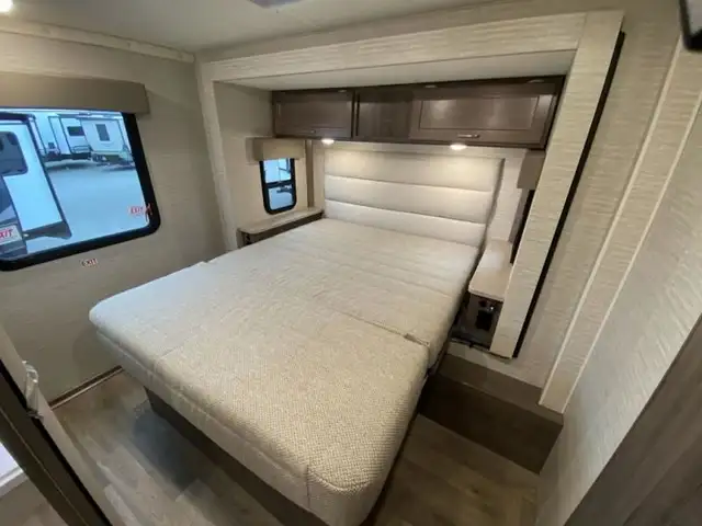 2025 Winnebago Minnie Winnie 26T in RVs & Motorhomes in Abbotsford - Image 23