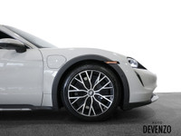 MSRP 168,700$ 2023 Porsche Taycan 4S Cross Turismo, Finished in Chalk on Race-Tex Interior in Black,... (image 7)