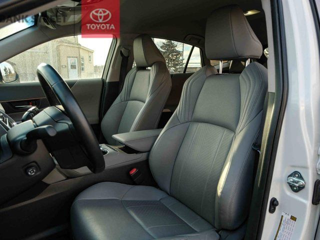 2022 Toyota Venza XLE in Cars & Trucks in Ottawa - Image 4