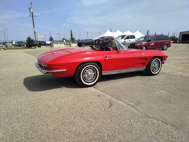 1963 Chevrolet Corvette in Cars & Trucks in St. Albert - Image 3