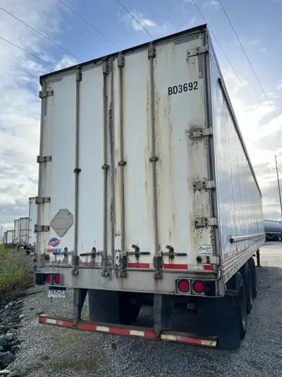 2009 UTILITY 53' TRIDEM DRY VAN AIR RIDE Length: 53' Width: 102" Height: 13'6" King Pin: 36" Suspens...