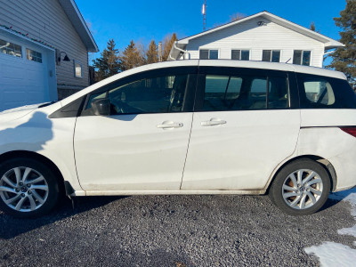 2015 Mazda 5 GS - ***SOLD***