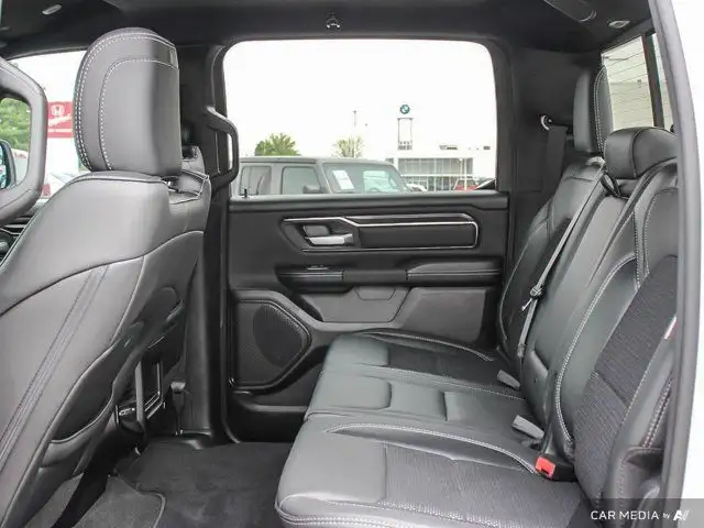 2024 Ram 1500 Sport | LOW KMS | NO ACCIDENTS in Cars & Trucks in Hamilton - Image 26