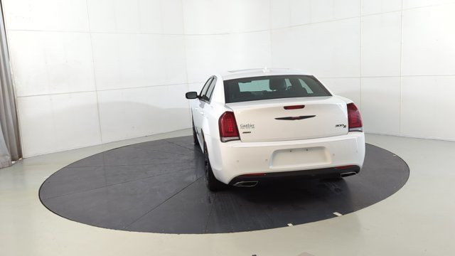2021 Chrysler 300 300S - All Wheel Drive, Pentastar V6 in Cars & Trucks in Winnipeg - Image 4