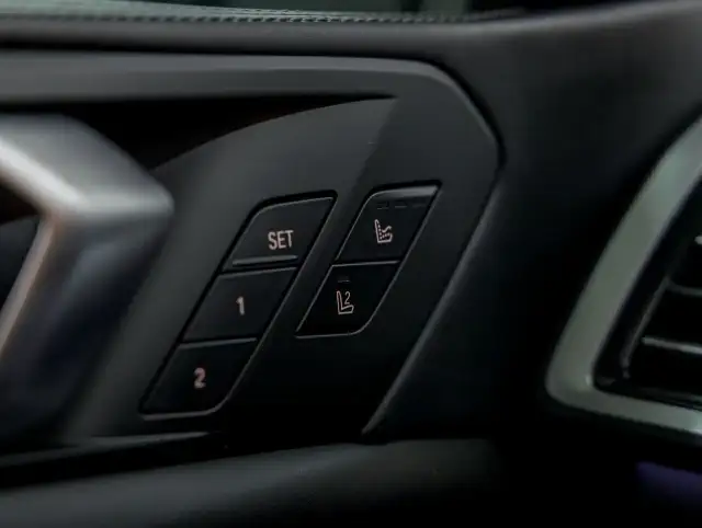BMW X5 M50I AWD V8 PREMIUM PKG *TOIT* NAV SIÈGES MASSAGE 2020 in Cars & Trucks in Laurentides - Image 32