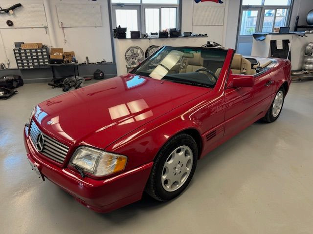 1995 Mercedes-Benz SL Class 3.2L, Just in for sale at Pic N Save in Cars & Trucks in Hamilton